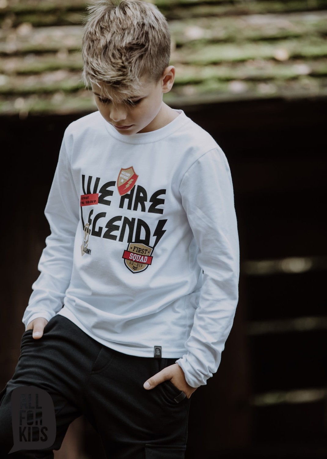 biała bluzka t-shirt z nadrukiem militarna all for kids