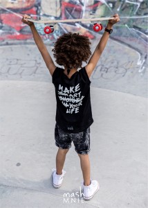 T-shirt z wilkiem i kangurką czarny top Mash MNIE   