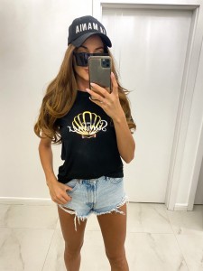 Czarny t-shirt shell TMC Moda   