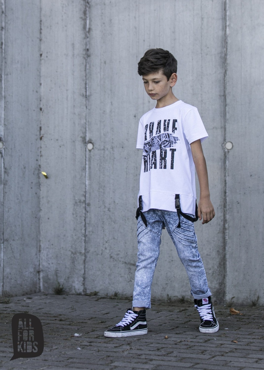 biały t-shirt z tygrysem i taśmami all for kids