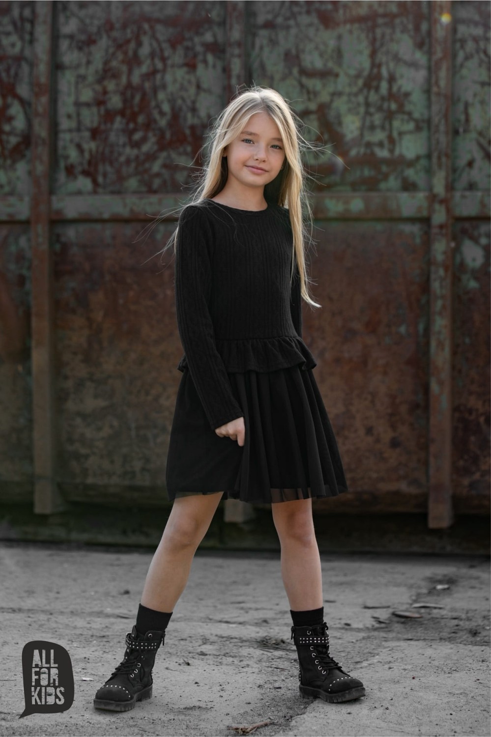 czarna sukienka z tiulową falbaną all for kids