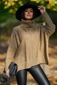 Sweter z golfem i przeszyciem oversize beżowy Me Gusta   