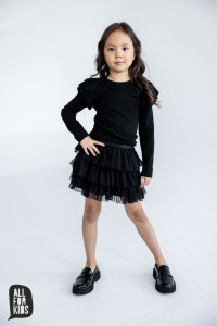 Czarna bluzka z falbankami prążek All For Kids   