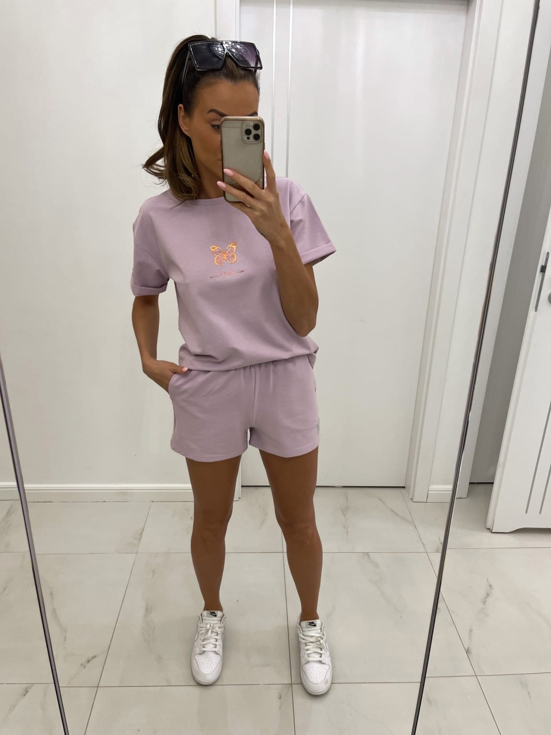 komplet damski spodenki i t-shirt butterfly fioletowy Tmc Moda