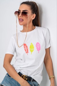 Biały t-shirt damski pióro TMC Moda    