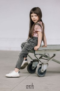 Jeansowe spodnie ogrodniczki grafitowe Mash MNIE  