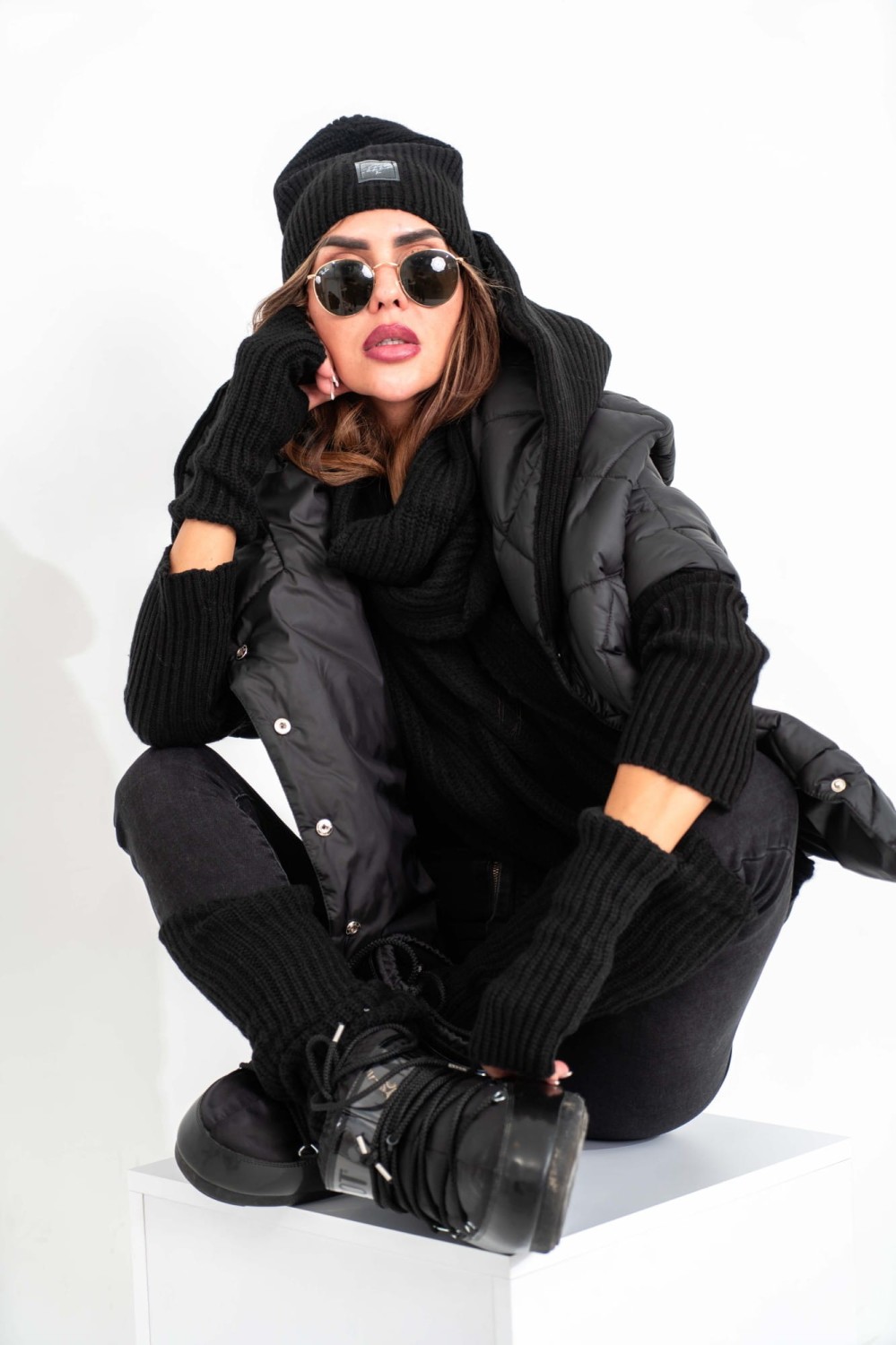 czapka szalik rękawiczki ocieplacze komplet damski zimowy czarny Tmc Moda