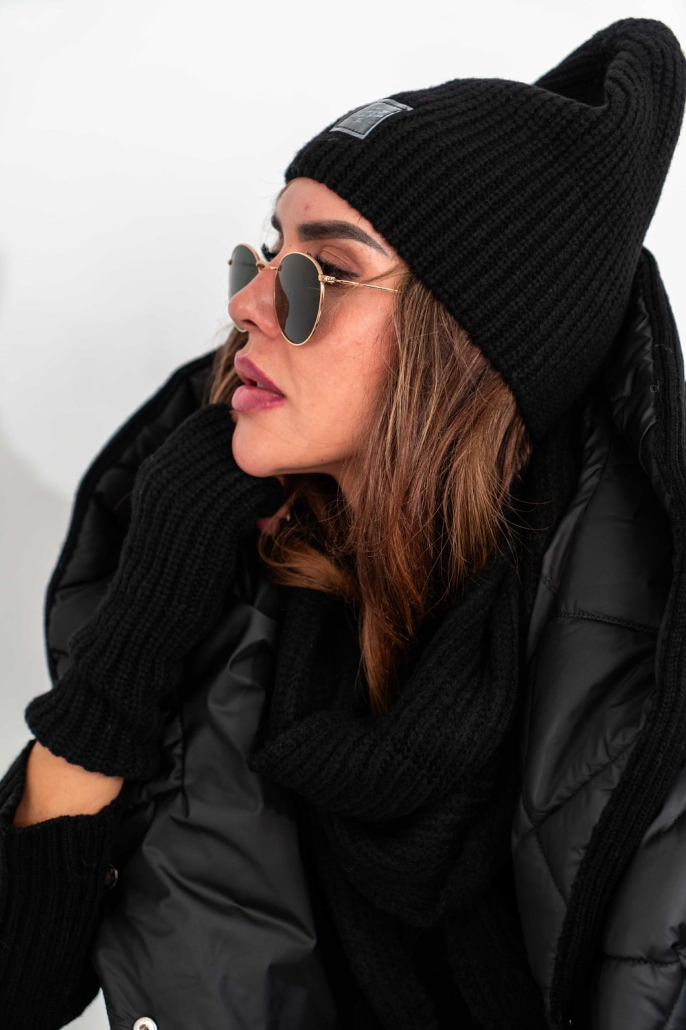 czapka szalik rękawiczki ocieplacze komplet damski zimowy czarny Tmc Moda