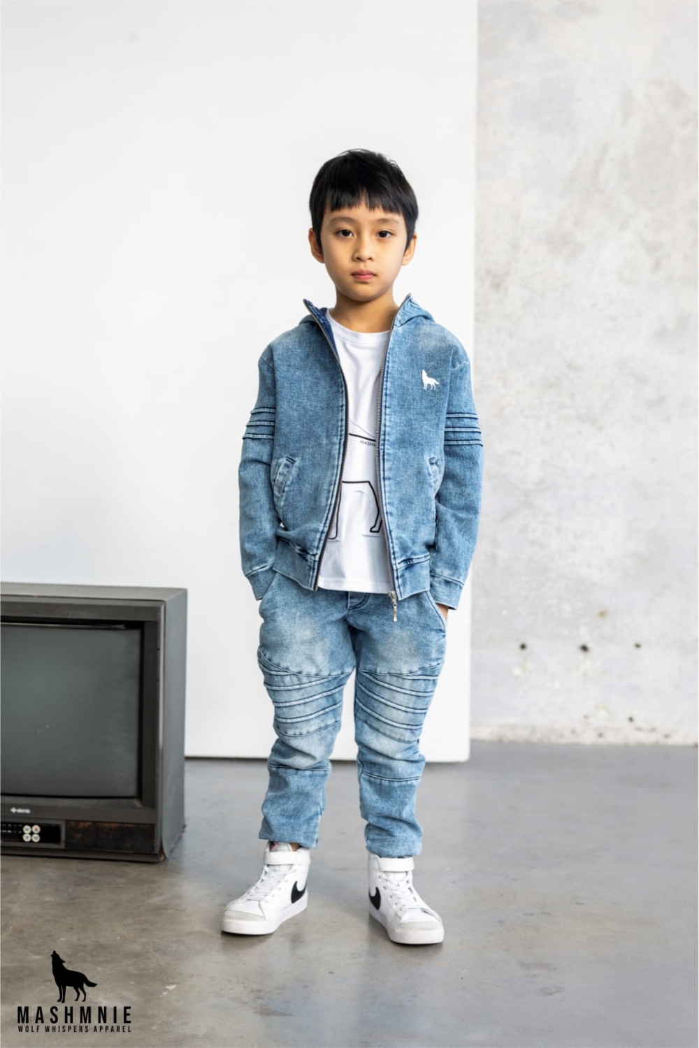 WOLF WHISPERS 02.jpg