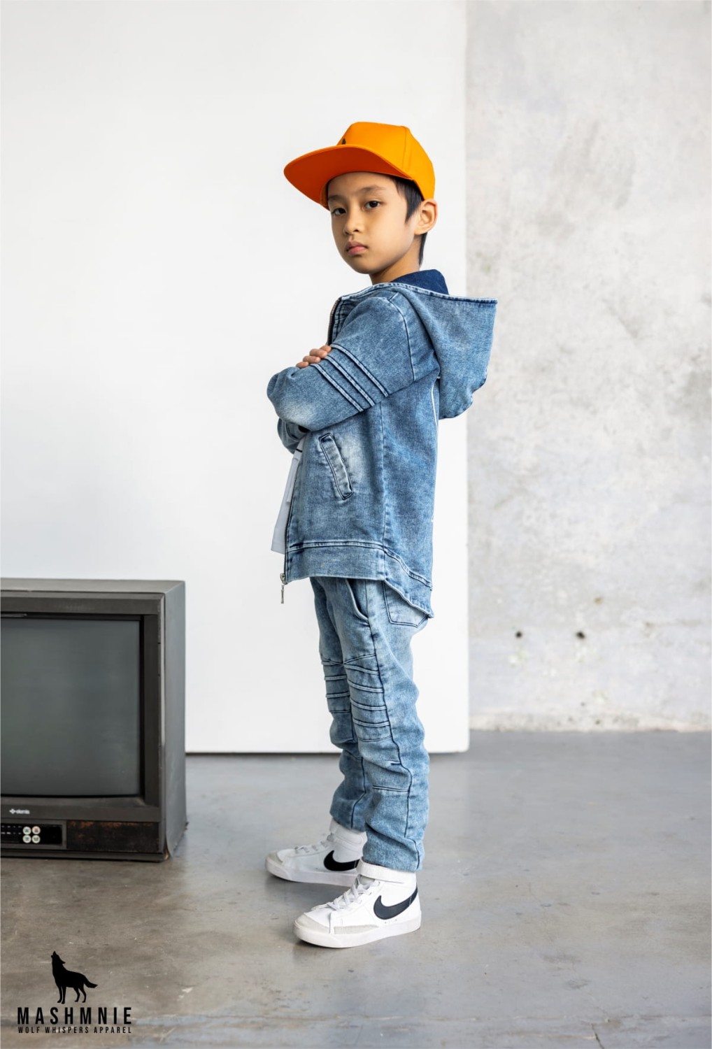 WOLF WHISPERS 04.jpg