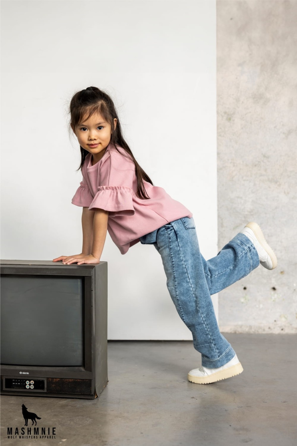 WOLF WHISPERS 190.jpg