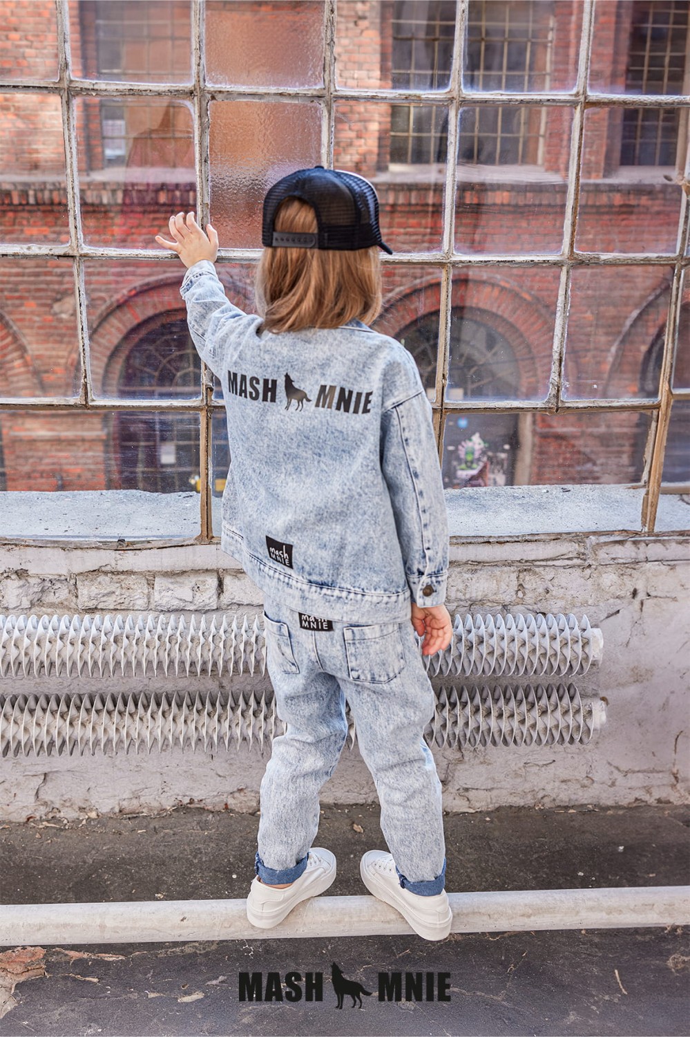 MASHMNIE WOLF WHISPERS 143.jpg