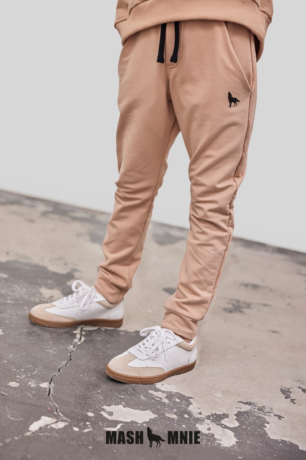 MASHMNIE WOLF WHISPERS 41.jpg