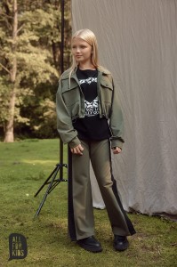 Szerokie spodnie z lampasami khaki All For Kids 