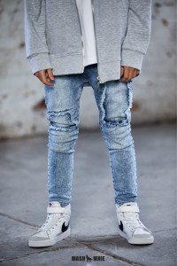 Spodnie jeansowe z łatami niebieskie Mash MNIE    