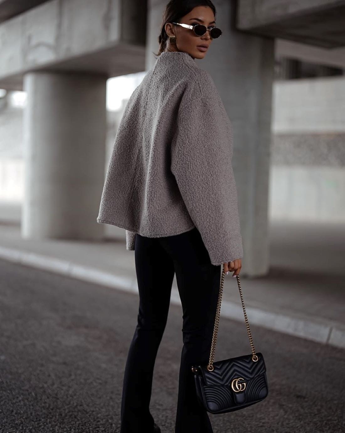 Kurtka z bukli beżowa jasna Me Gusta [ROZMIAR: uniwersalny, KOLOR: odcienie brązu i beżu]