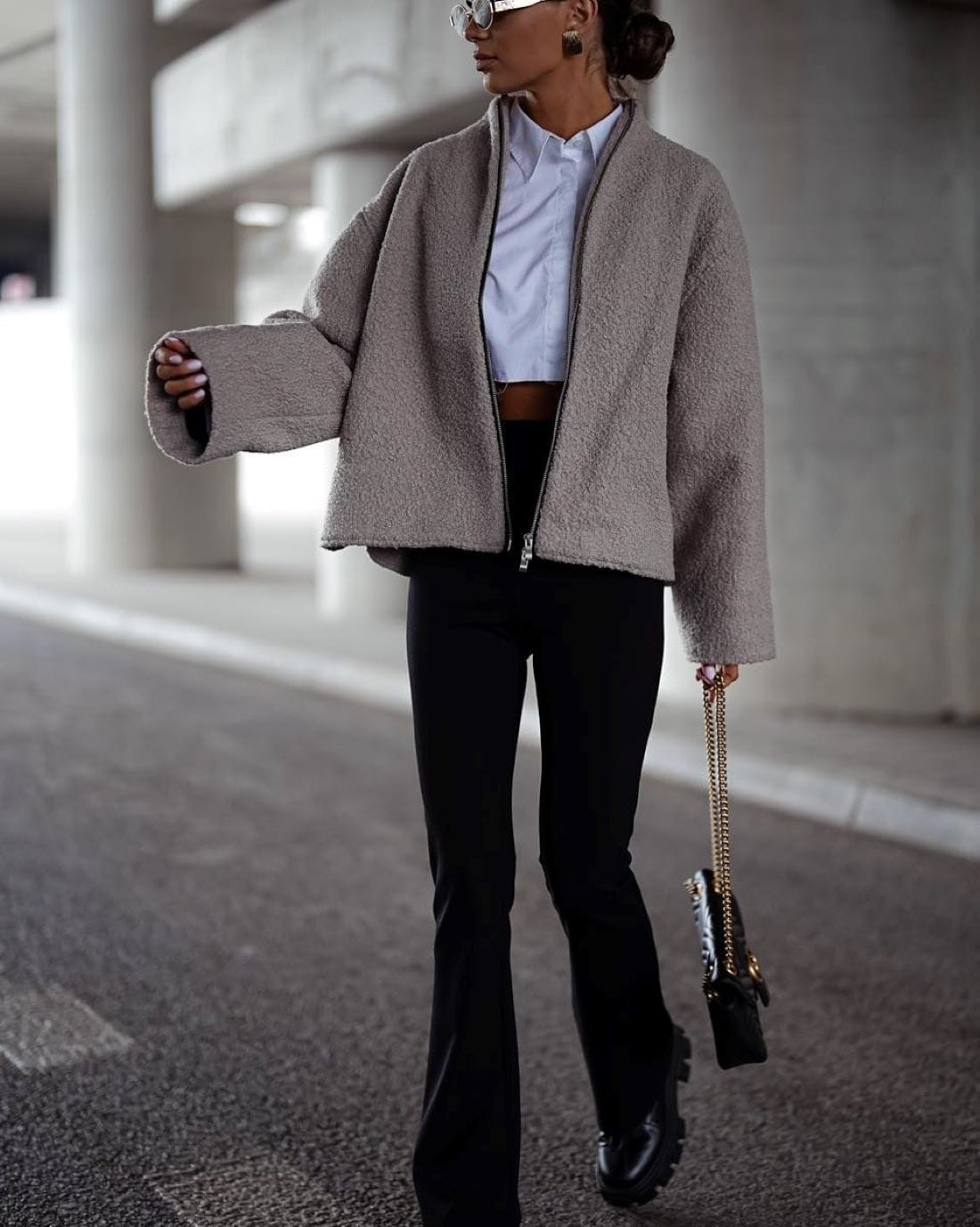 Kurtka z bukli beżowa jasna Me Gusta [ROZMIAR: uniwersalny, KOLOR: odcienie brązu i beżu]