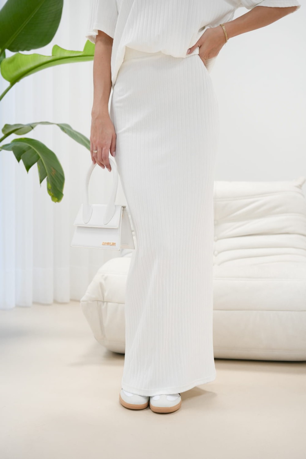 bialy komplet damski dluga spodnica i bluzka lola fashion