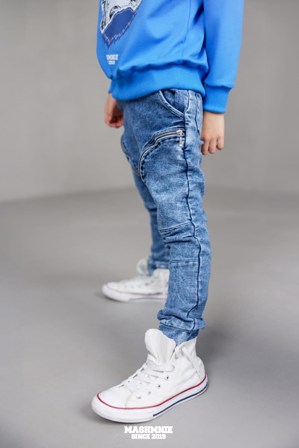 FEEL THE WILD 90.jpg