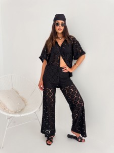 Czarny komplet ażurowy spodnie i koszula Lola Fashion