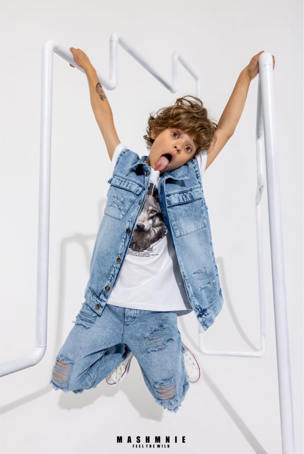 MASHMNIE FEEL THE WILD 94.jpg