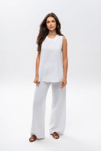 Komplet damski len + wiskoza szerokie spodnie i bluzka bez rękawów biały Bopoco