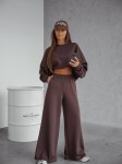 Komplet dresowy szerokie spodnie i bluza brązowy Me Gusta 