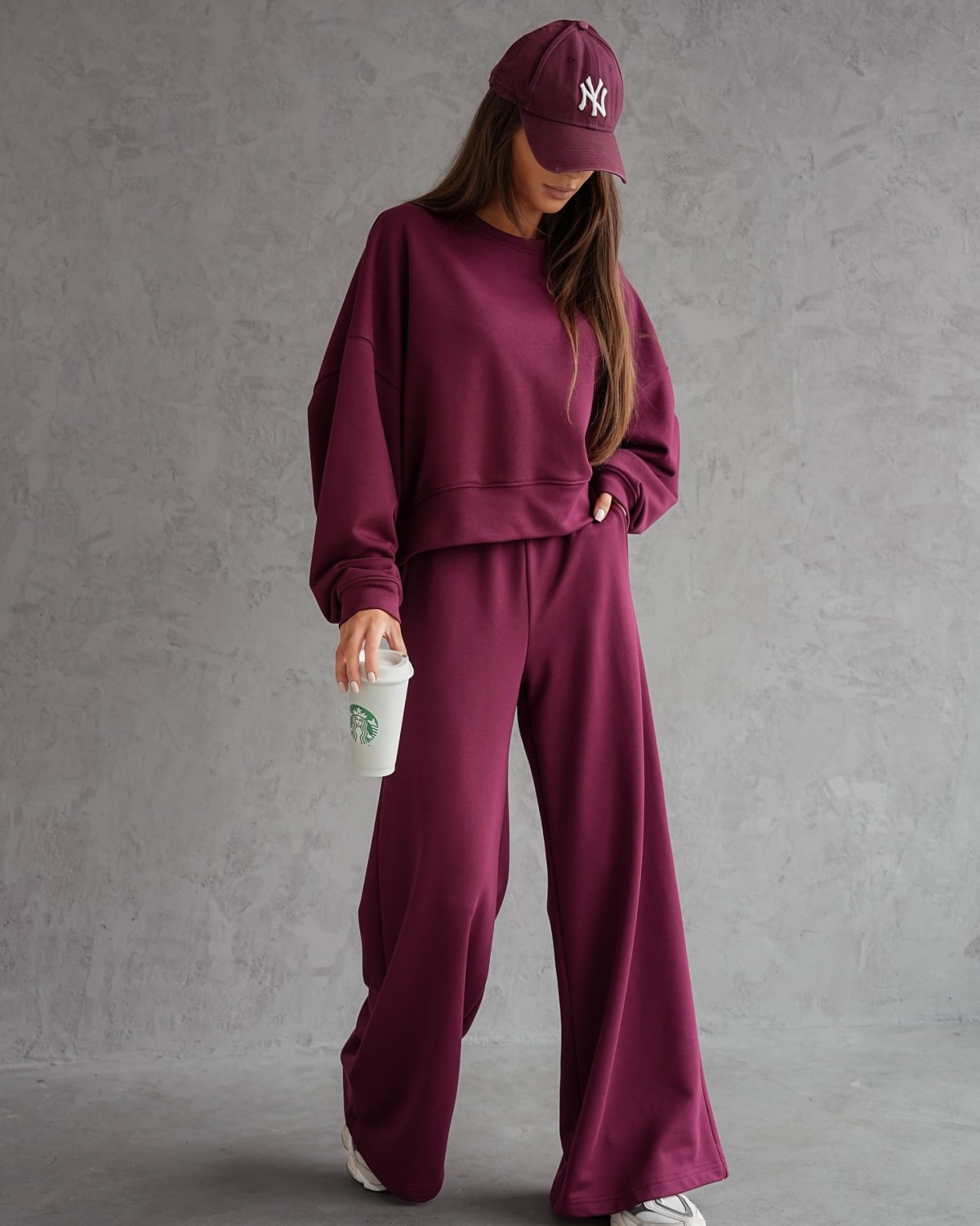 Bordowy dres szerokie spodnie i bluza Me Gusta [ROZMIAR: uniwersalny, KOLOR: bordowy]