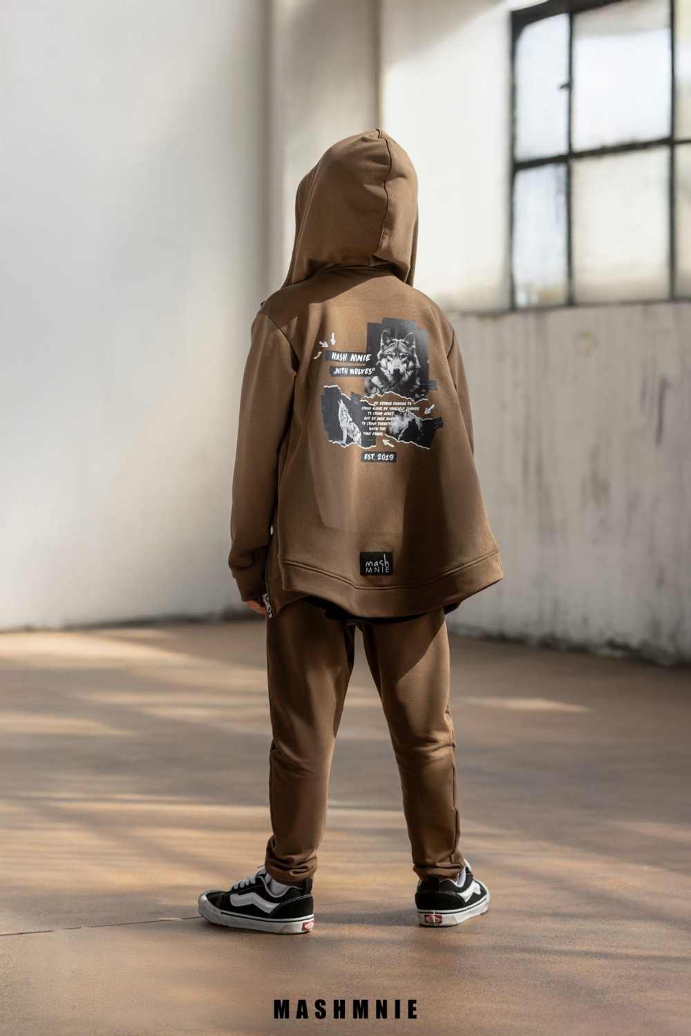 DROP 2 WITH WOLVES 111.jpg