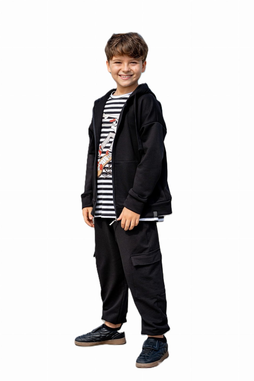 szerokie spodnie z kieszeniami i gumką na dole czarne all for kids