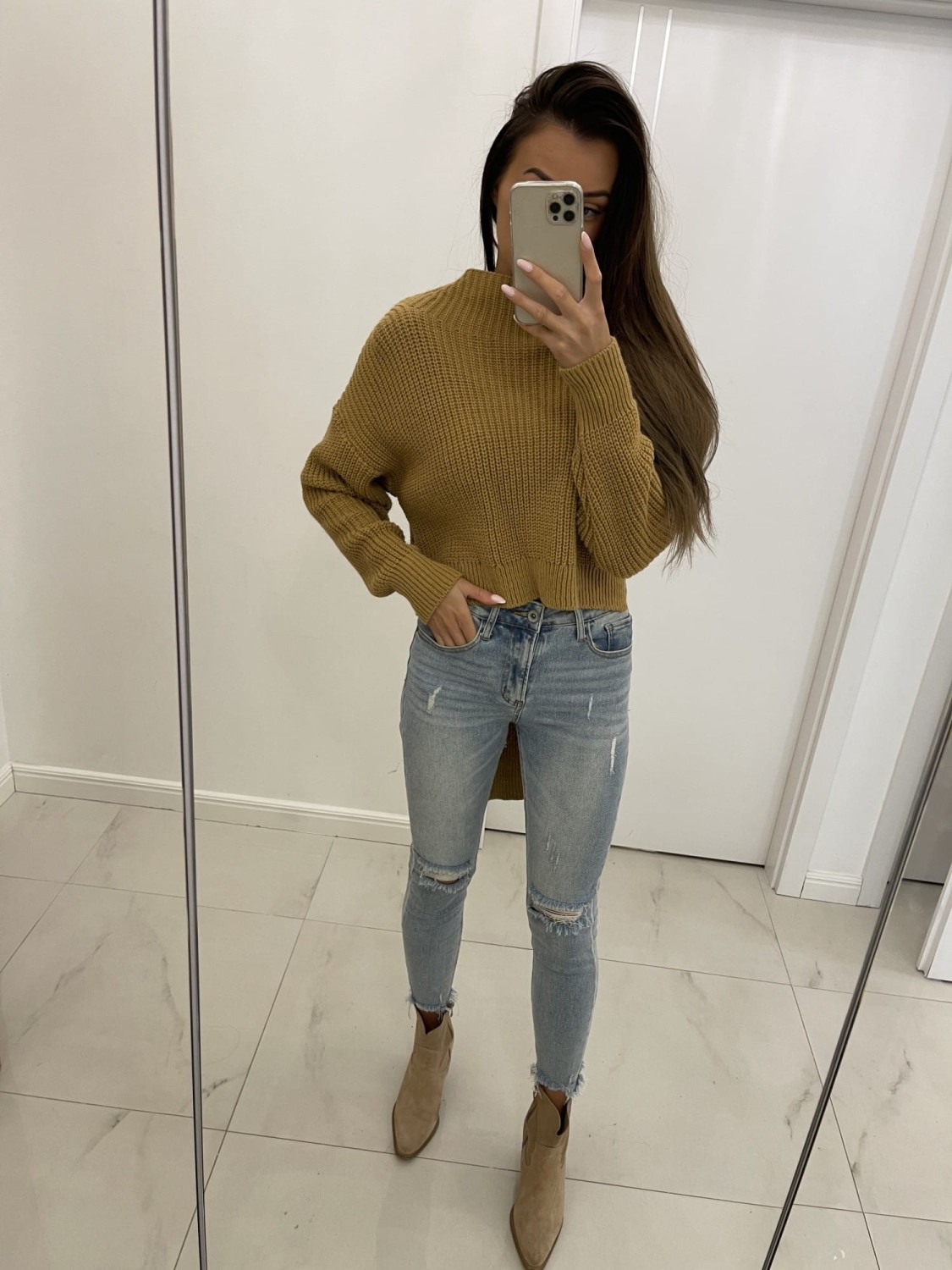 sweter damski krótki przód długi tył camel Tmc Moda