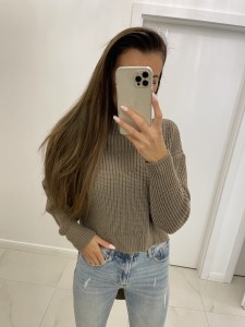 Sweter damski krótki przód długi tył beżowy Tmc Moda  