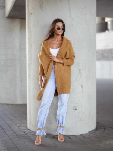 Sweter damski kardigan z kapturem oversize camel RIO Me Gusta  