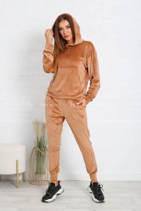Welurowy dres damski komplet spodnie bluza camel Tmc Moda 
