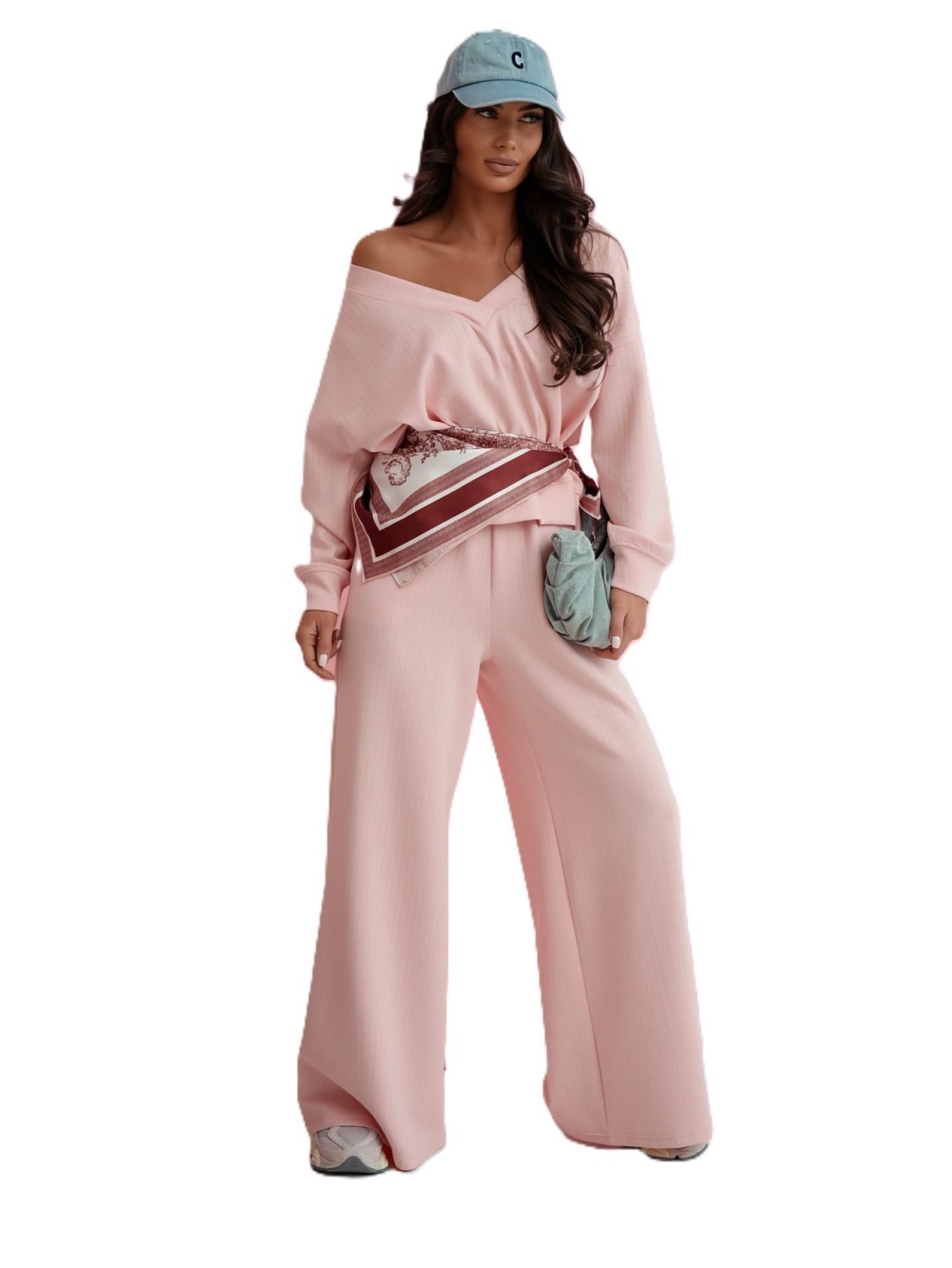 Me Gusta różowy dres damski komplet szerokie spodnie bluza z dekoltem V