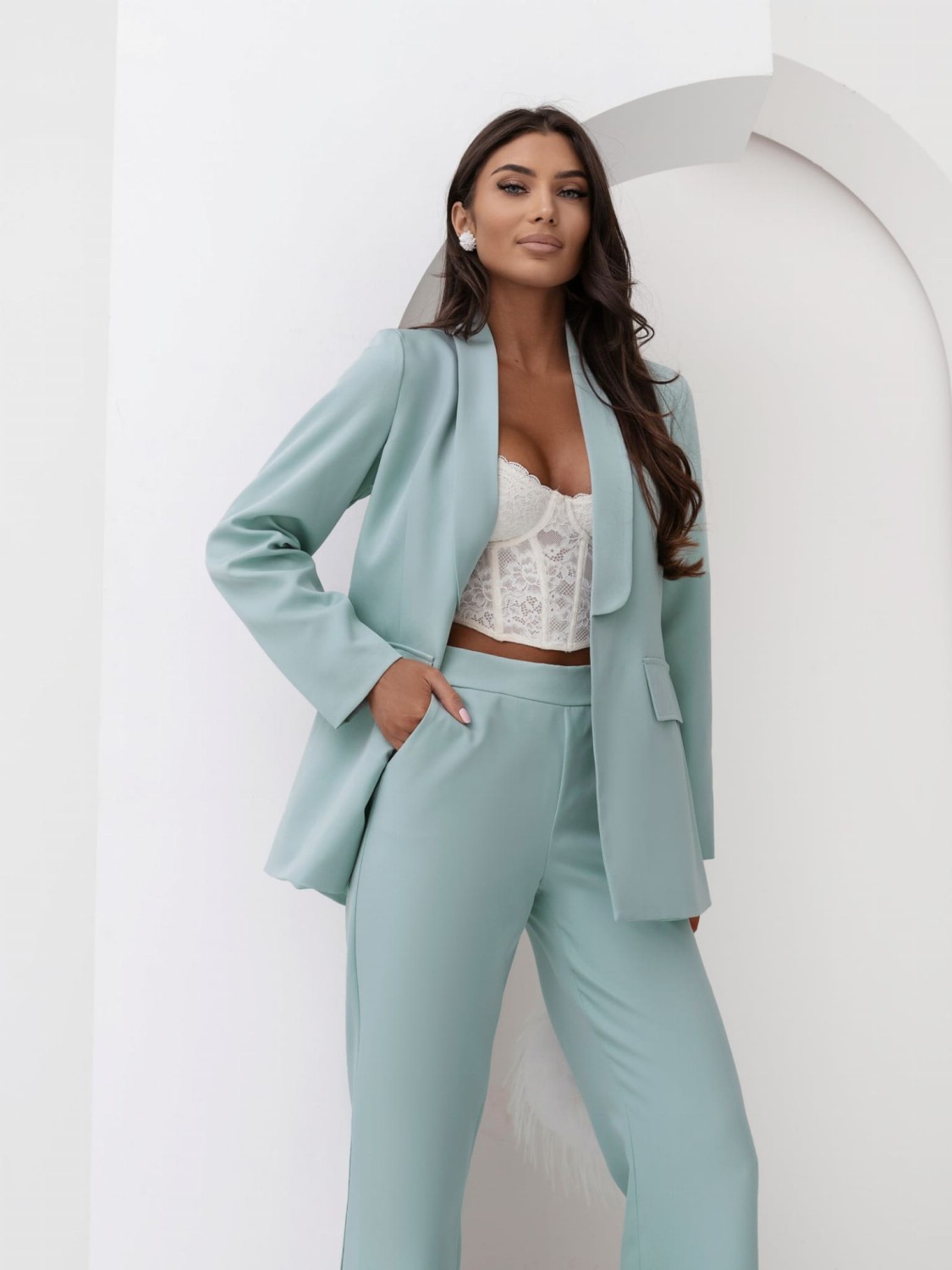 Garnitur komplet damski szerokie spodnie + marynarka z pasem szałwia Moon