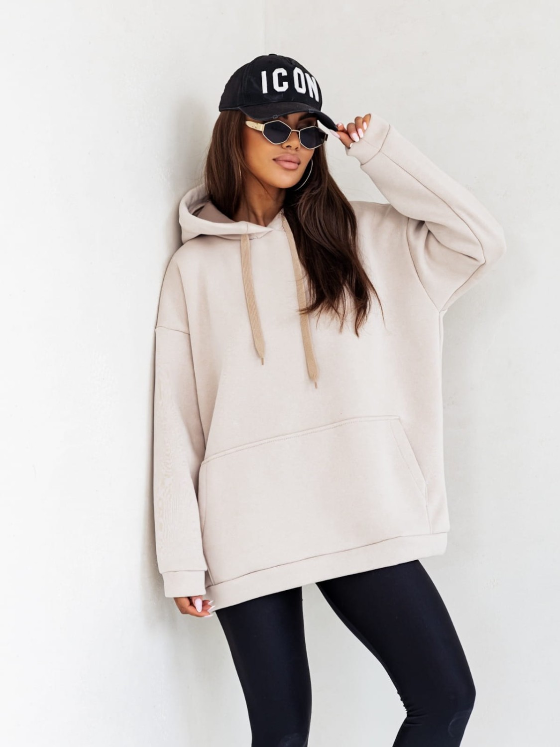 Bluza damska z kapturem oversize ocieplana beżowa Moon