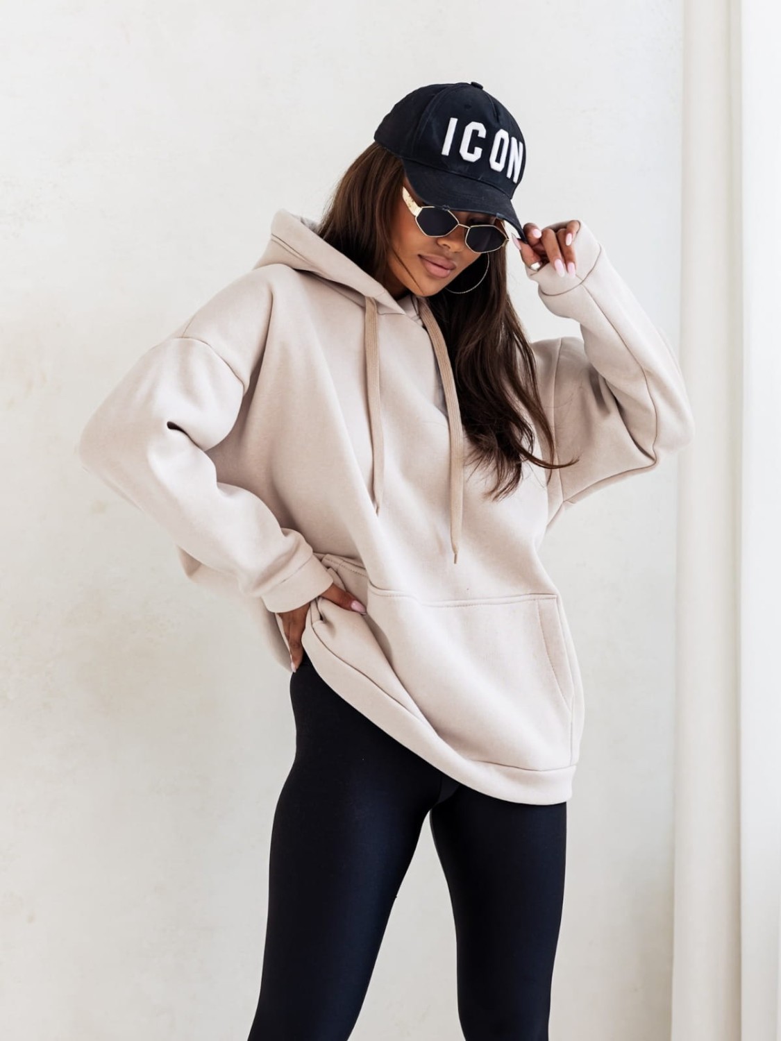 Bluza damska z kapturem oversize ocieplana beżowa Moon