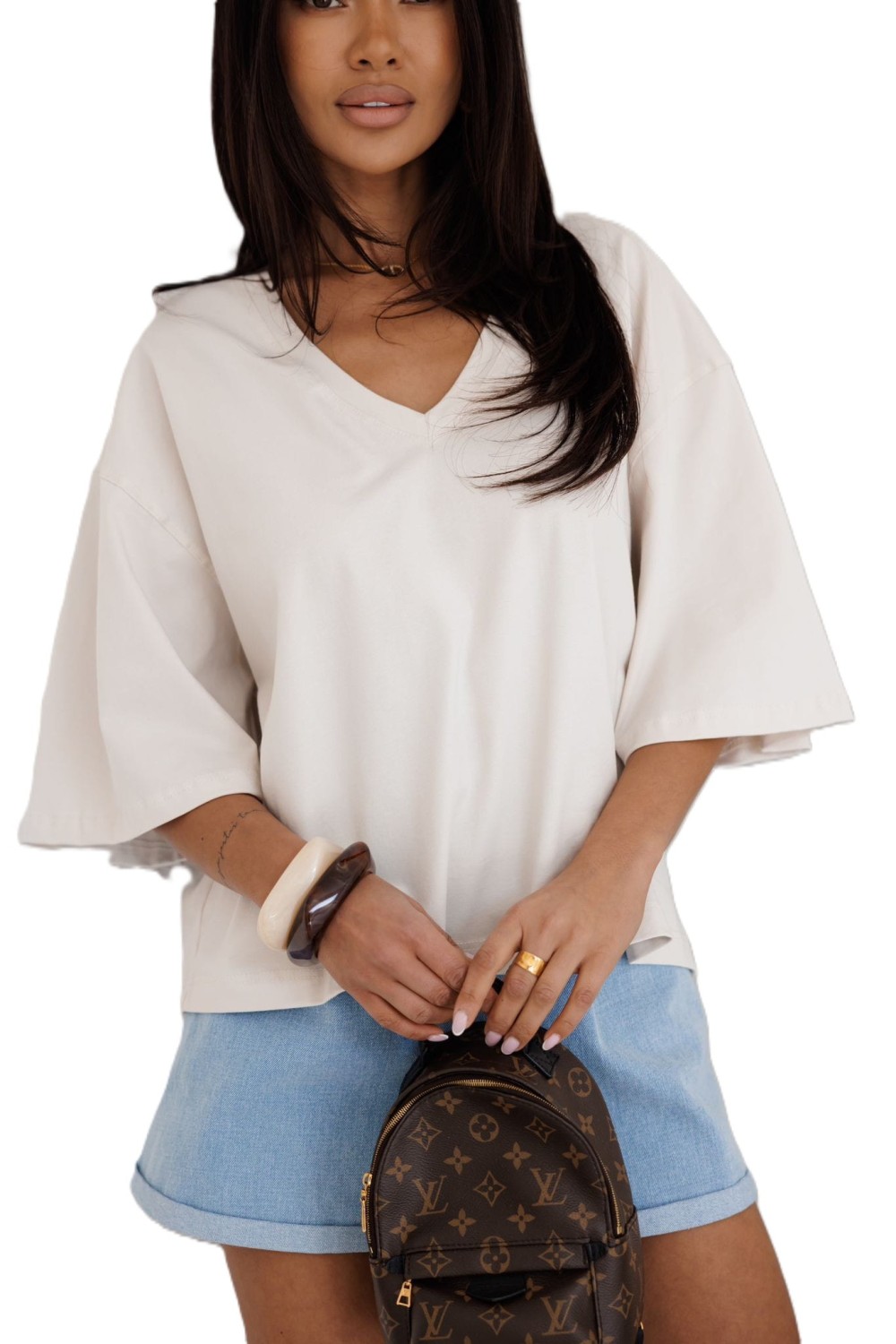 T-SHIRT DAMSKI BLUZKA DAMKSA Z DEKOLTEM Z SEREK BEŻOWY ME GUSTA