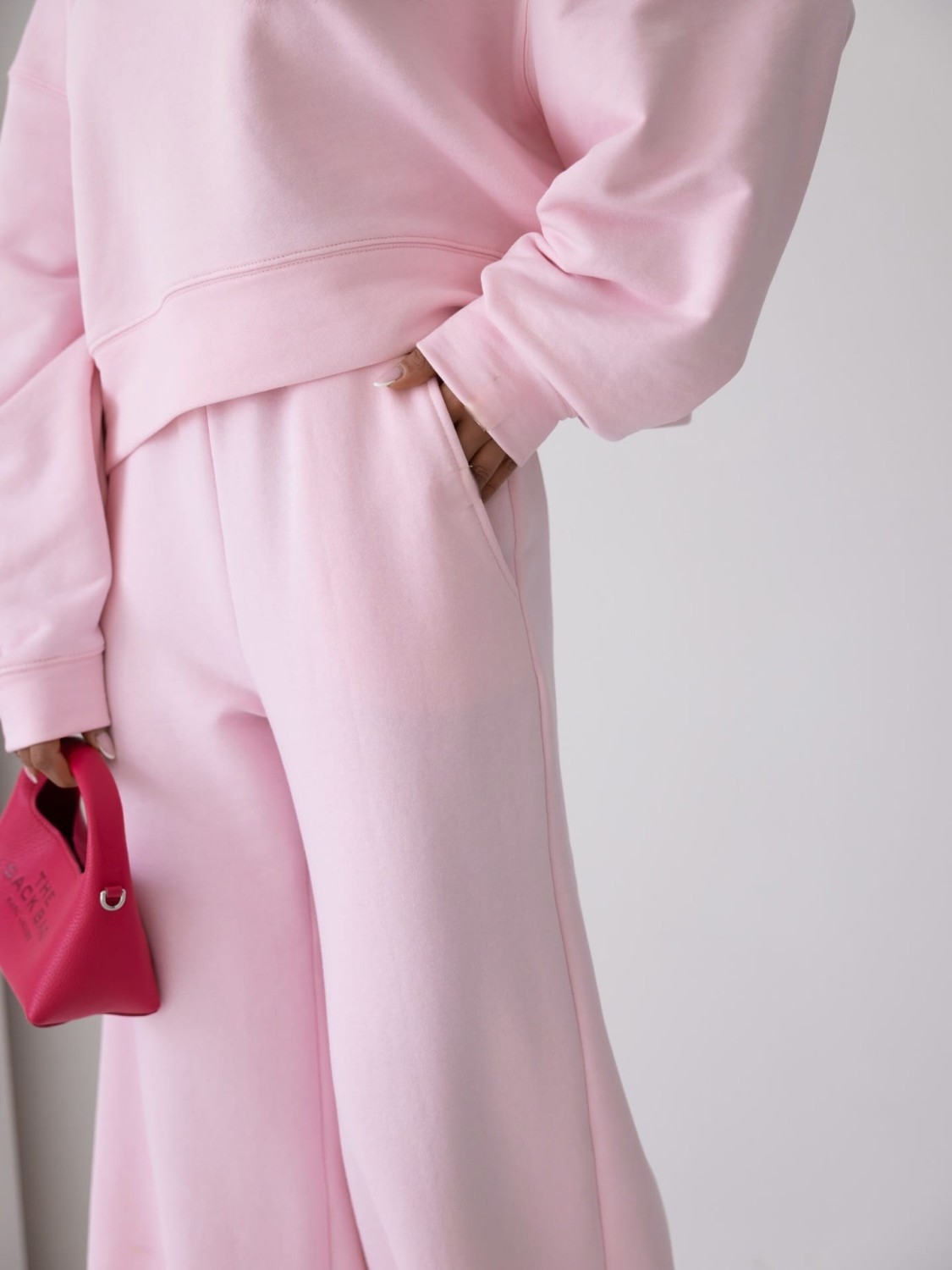 RÓŻOWY DRES DAMSKI KOMPLET DRESOWY SZEROKIE SPODNIE I BLUZA ME GUSTA