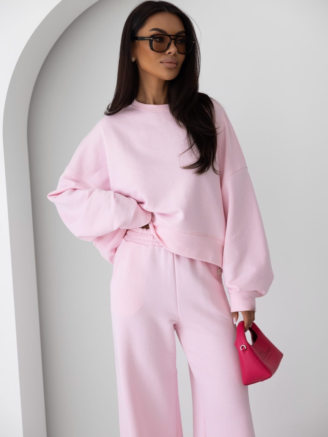 RÓŻOWY DRES DAMSKI KOMPLET DRESOWY SZEROKIE SPODNIE I BLUZA ME GUSTA