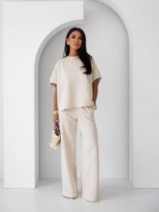 Komplet dres damski szerokie spodnie i luźna bluzka beżowy Me Gusta     