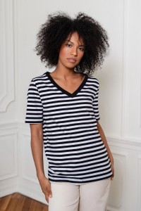 T-shirt damski V neck paski czarno-białe Bopoco    