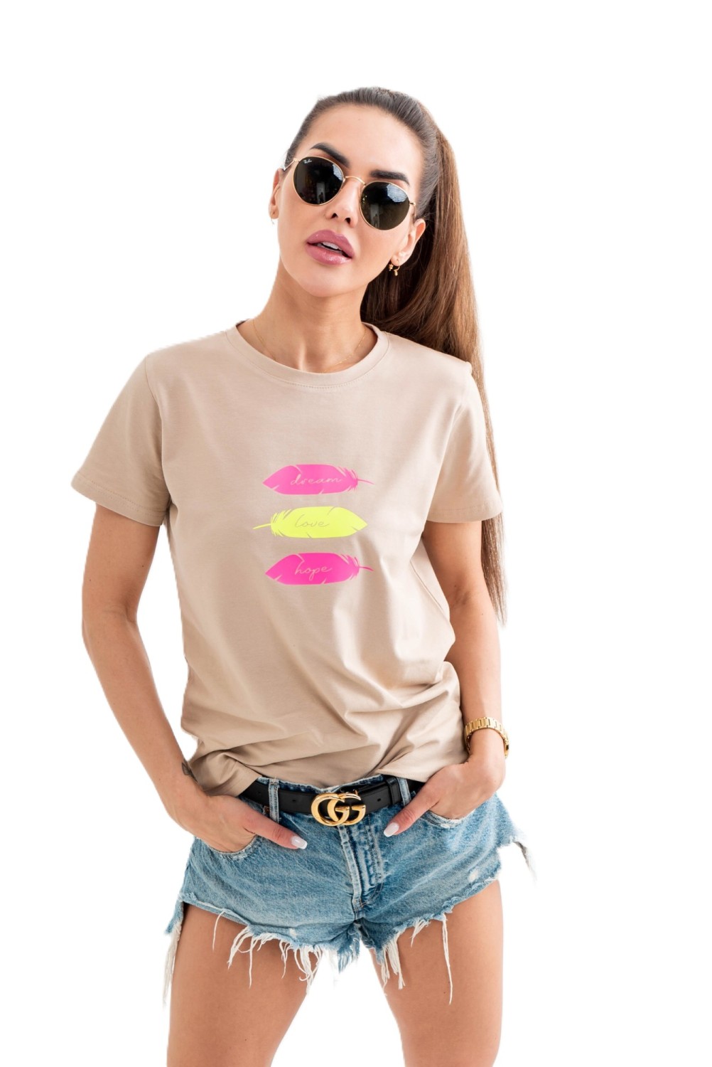 beżowy t-shirt z nadrukiem pióra tmc moda