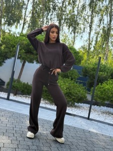 Komplet damski ze sztruksu szerokie spodnie i bluza brązowy Marina