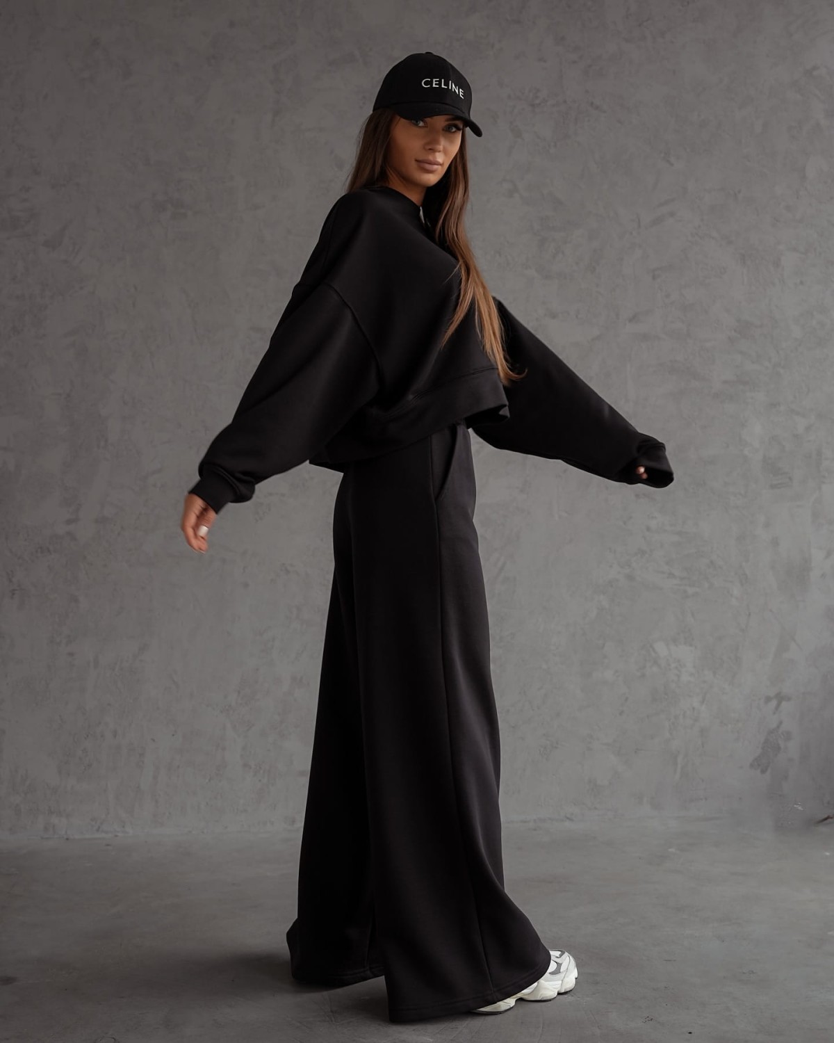 Czarny dres szerokie spodnie i bluza Me Gusta [ROZMIAR: uniwersalny, KOLOR: czarny]