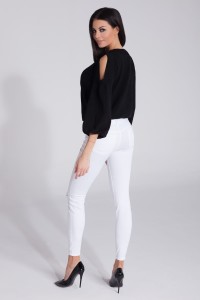 Bluzka sweter z wycięciem czarny Fobya